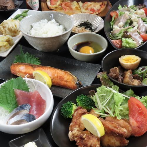 贅沢尽くし!全13品の豪華コース
