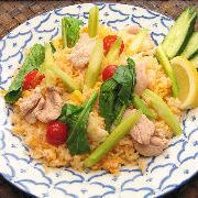 泰國蔬菜罐頭炒飯“Khao Pat Packerner”