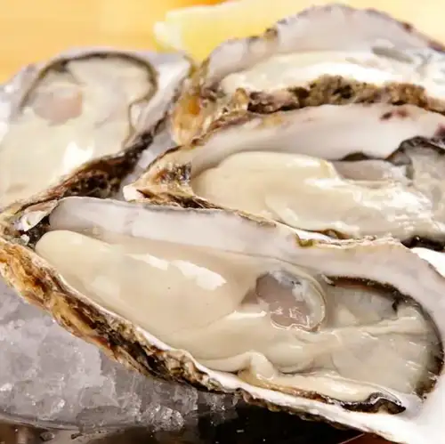 ◆　鉄板焼　◆- 海鮮 -　大粒カキのバター焼き（10月～3月、広島産）