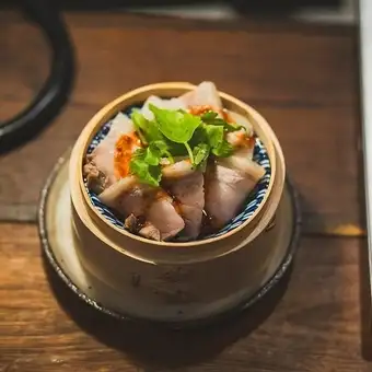 自家製の蒸し豚
