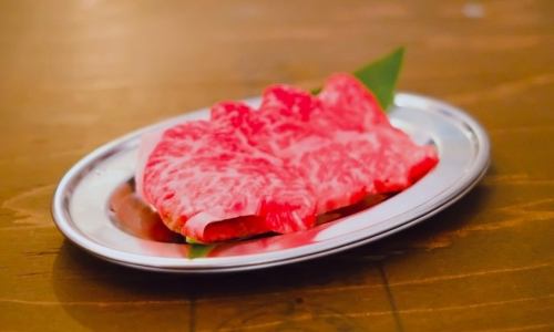 Cospa and luxuriously taste Japanese black beef ♪ Calvi / Loin / Ichibo etc.