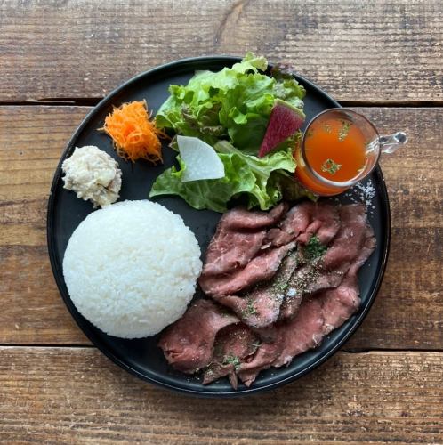 特色烤牛肉拼盘