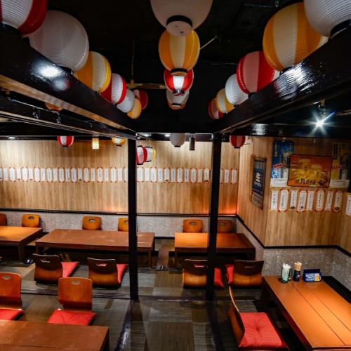 <p>店内には香ばしい鉄板焼きの香りと活気ある声が広がり、つい長居したくなる居心地の良さが魅力。食べ放題でも料理の手抜き感がなく、熱々で提供される麻辣鍋や牛タン麻婆を目当てに通う常連客も増えています。</p>