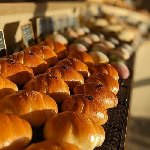 麵包是用麵團手工製作的