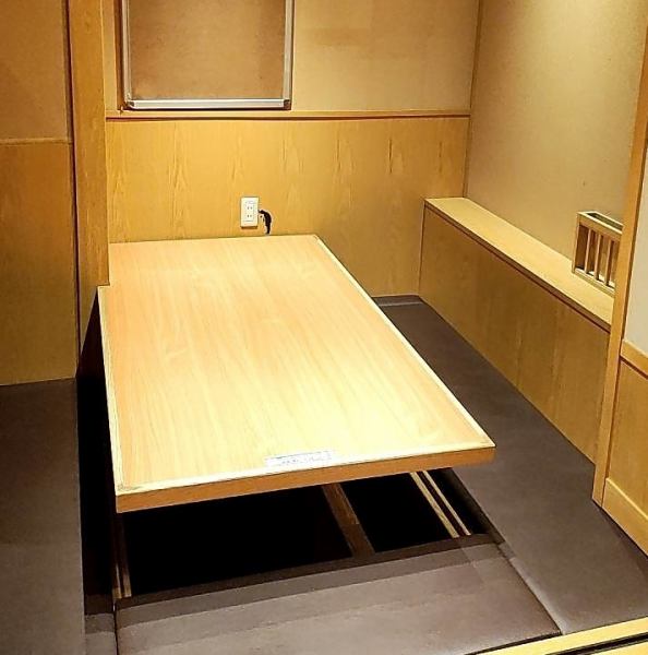 プライベート感溢れる完全個室席は2さまざまなシーンでのご利用が可能な空間となっております。接待や歓送迎会などの各種宴会にも最適◎人気のお部屋はご予約がお勧めです。また、ご予算・お料理内容などもご相談ください。ご希望のお時間もご用意させていただきます。