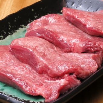 Beef tongue steak (about 100g)