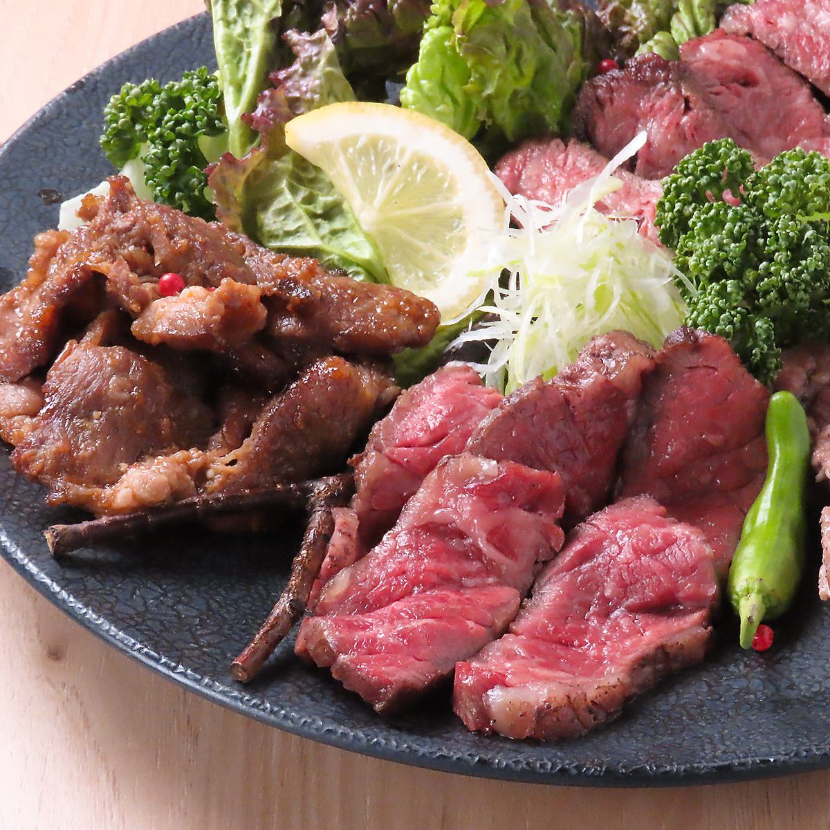 我们提供采用精心挑选的食材制成的肉类菜肴！