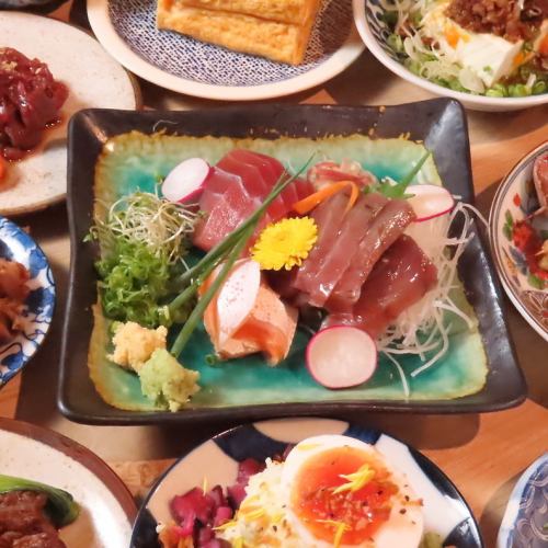 Assortment of carefully selected fresh fish sashimi