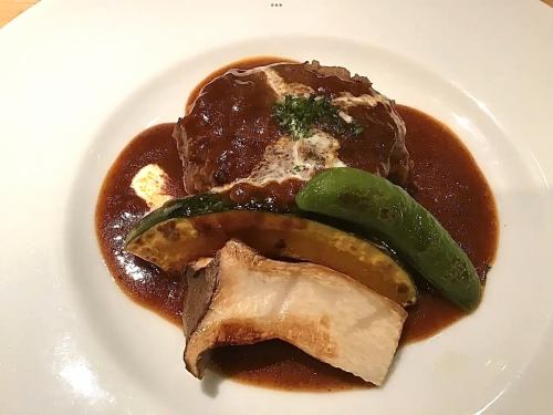 宮崎牛ハンバーグのデミグラスソース