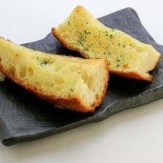 Garlic toast (1 stick) perfect for stews