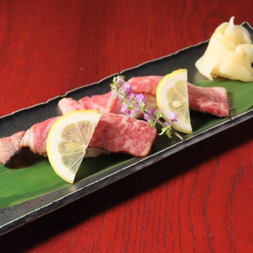 モモ肉の炙り握り 1貫 