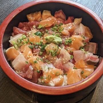 ランチもRikusui♪その時期その時期で変わる厳選した食材を使った贅沢ランチをお楽しみくださいませ◎