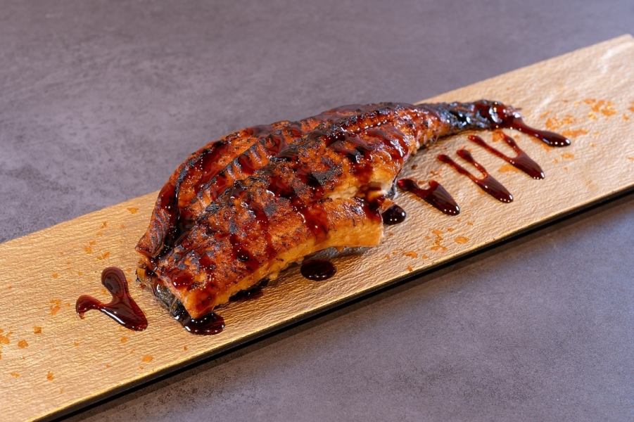 【貴重な180分のお時間を】当店は、お客様が最大限まで満足していただけるよう気持ちを込めて接客いたします。出来立てやその日おすすめのお料理をご用意しております♪接客やサービス面のおもてなしも当店一押しポイントの1つです！貴重なお時間をお過ごしください◎