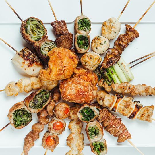 [Specialty! Station Side Course] Salt and sauce skewers, 3 kinds of rolled skewers, fried chicken, salad, final dish, and dessert included 4,500 yen (tax included)