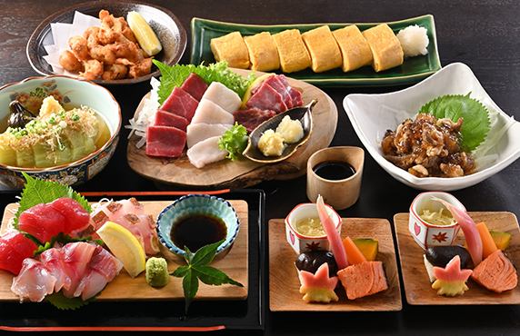 [Shōraku Course] Includes 2 hours of all-you-can-drink ◆ Shōraku's main course consisting of popular dishes such as horse sashimi, seafood, and fried tofu.