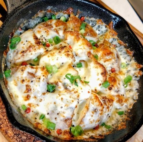 女性人気No.1!肉厚しいたけのゴルゴンゾーラオーブン焼き