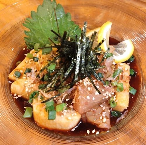 カンパチと山芋の刻みワサビ醤油漬け