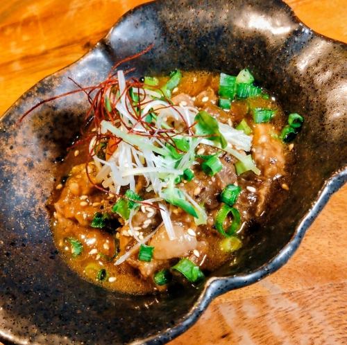 漆黒の誘惑!とろとろ牛スジ煮込み-デミ仕立て-