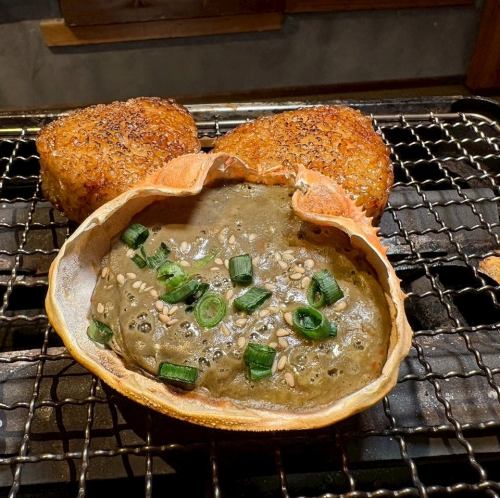 とと名物!カニミソ甲羅焼き