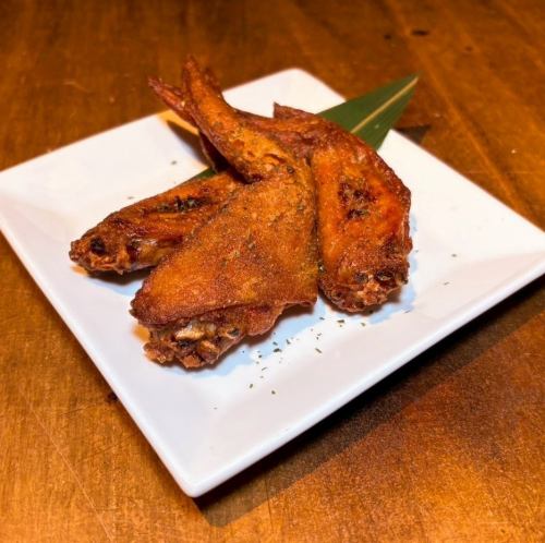 魔法の粉 やみつき手羽先唐揚げ