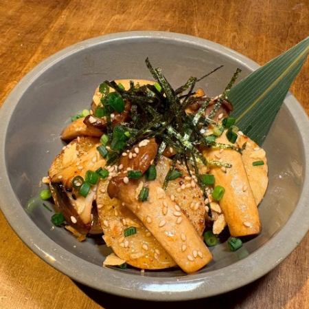 山芋とエリンギの焦がしバター醤油