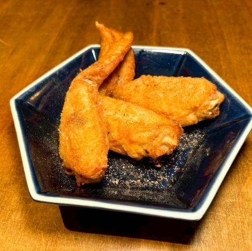 魔法の粉 やみつき手羽先唐揚げ