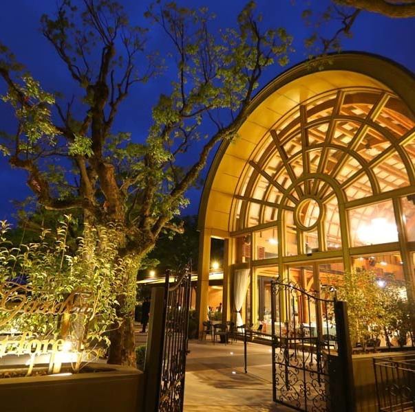 当ホテルは大人な雰囲気漂う空間で、上質な料理をご提供してます