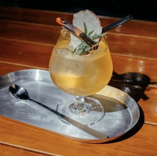 黄金の果樹園フィズ(The Golden Orchard Fizz)