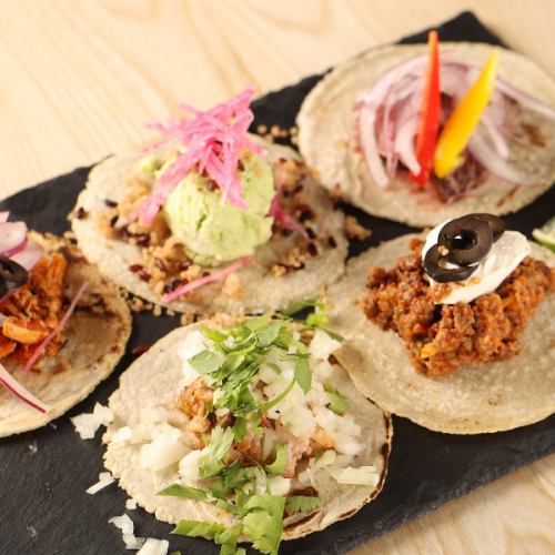 伊達産黄金豚のじっくり煮込み(カルニタス)