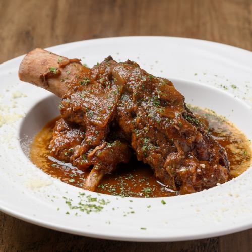 一度食べたら病みつき♪『スペアリブのホロホロ煮込み』