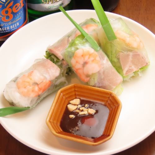 多様なアジアの味を少しずつ楽しむ♪料理のラインナップ