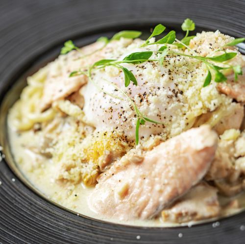 Salmon and mushroom carbonara