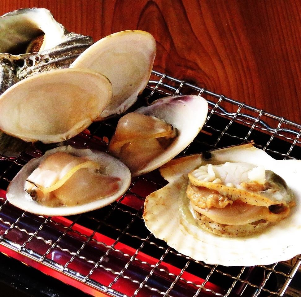 浜焼や逸品を堪能◎全て個別盛りで、その日その季節の料理を堪能