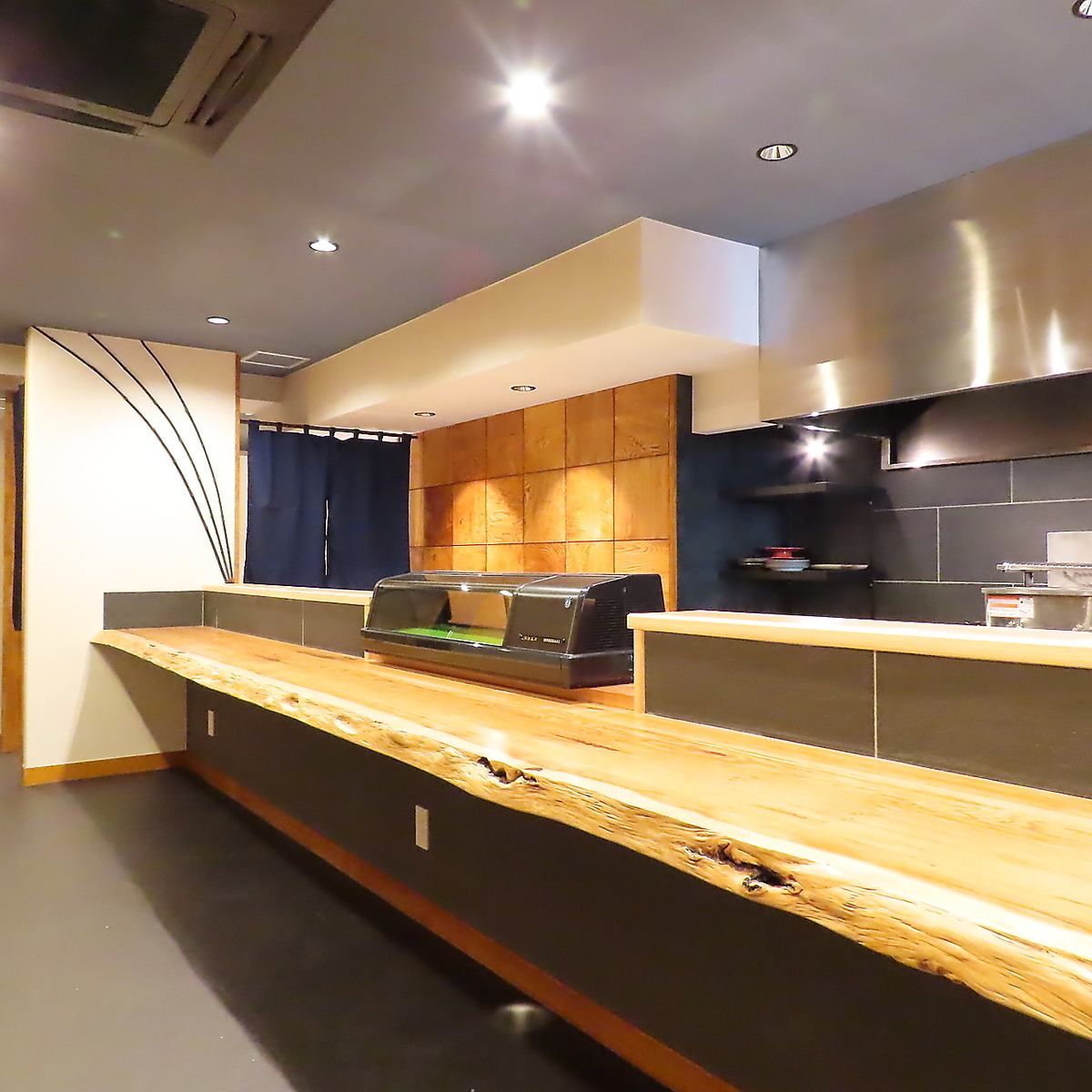 坂本町の人気店!深夜1時まで営業!旬食材を贅沢に味わえるお店