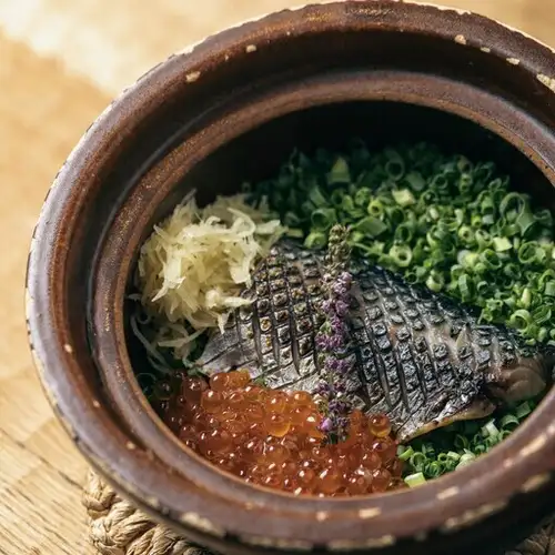 〆鯖といくらの土鍋