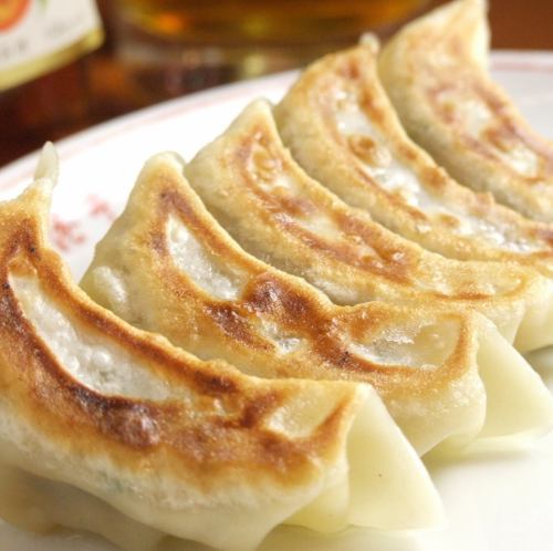 定番の餃子は？