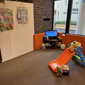 7.キッズルーム完備!お子様連れ大歓迎!(春日店、白島店、中筋店のみ)