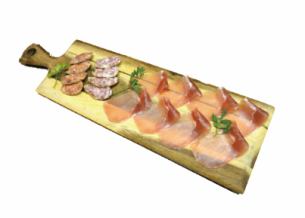 生ハムと生サラミの盛合せ