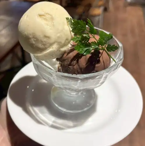 本日のアイスの盛り合わせ