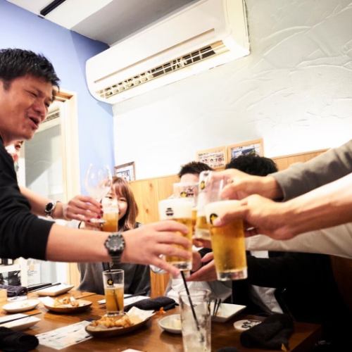 我们还提供各种生啤酒和日本酒，例如有点不寻常的格拉巴酒！