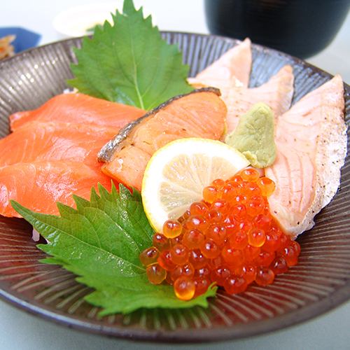 サーモン三昧丼