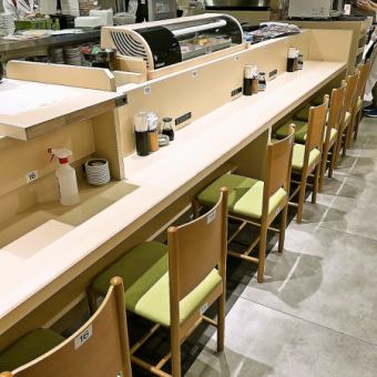 The counter seat is perfect for one person ☆ You can enjoy the general cooking in front of you! Even couples and couples ◎