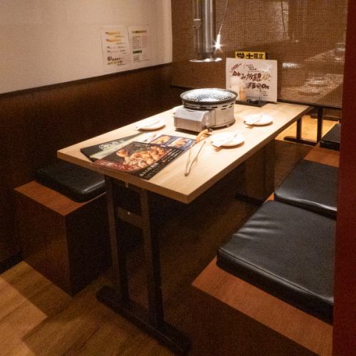 您還可以透過降低隔間來創建半私人房間。