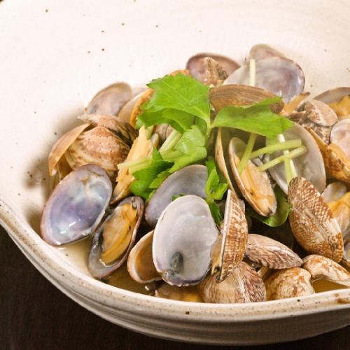 Live!! Steamed clams with sake