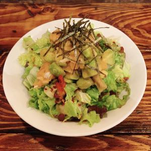 サーモンアボカド丼