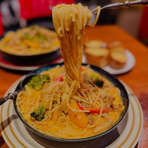 Well, the other day I was so impressed by the "Spaghetti of Despair" that I had to wait in line for an hour to eat at a pasta specialty restaurant that just opened in Nagoya that I immediately tried to imitate it and make it myself.
Titled "Spaghetti of Desire - Rich Chili Meat Cream"

Oh, sorry for the late introduction. I'm Takashi, the manager of Cafe Bar Komanechi.

Well, in this world, everything is called "devil" or "despair"
The catchy name sure gets us excited!

I'm thinking that I'll add something like that to all of Comaneci's menus soon!

What if...

Despair, disappointment, what are you harboring? Love, freedom, hope, dreams, look at your feet, they're probably all lying there.

I wonder if it would be good or bad to put Mr.Children's song lyrics at the beginning of all the menus...

Hamburger of Despair
Disappointing tacos
Smoldering Sausage
Love's European-style Curry
Free Keema Curry
Hope Spice Curry
Dream Taco Rice
Look at your feet, you'll see fried octopus lying around
*Common in the dining industry: There is often a piece of fried octopus lying under the table.

So, Cafe Bar Komanechi is open and doing great tonight!

Yesterday, a good friend of Takashi, the manager of several beauty salons in Nagoya, came to visit us for the first time in a while.
We lost track of time and caught up on all the stories that had been piling up for a long time, catching up on each other's lives.

Well, I'm really happy☆
He said he won't forget Comaneci and will come back again!

I told him on my way out so he wouldn't forget.

Even if you forget about AKB48, you can still remember Cafe Bar Komanechi and its manager Takashi!

That's it.

I'm sure he'll come visit again soon!

Well, that's it, Comaneci fans, it's been a while,

Manager Takashi's motivation is at its highest thanks to your visits!

She regularly comes to visit Comaneci.
Please keep us updated on your current situation☆

Because, Manager Takashi, I don't know how many more years I can continue with Comaneci💦

Cafe Bar Komanechi is in season now!

So, all of our staff look forward to your visit.

●American bar "Cafe Bar Komanechi" https://komanechi.owst.jp

#Comaneci
#Nagoya Bar
#Nagoya Cafe
#American
#birthday
#Interesting store
#Board games
#miscellaneous goods
#Mexican
#Tacos
#darts
#Get excited
#all you can drink
#I love American toys
#Hamburger is delicious
#lunch time
#Sakae
#HamburgerLunch
#Spice curry

https://www.google.com/search?q=komanechi&ludocid=17472319679155308933&ibp=gwp;0,7&source=g.page.m