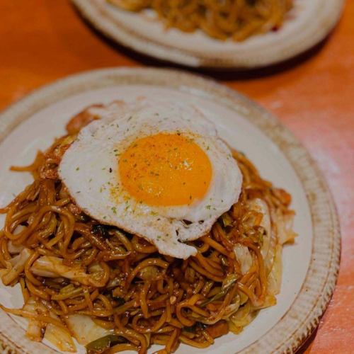 さてさて、今日も名古屋は激暑…💦
溶けそうです。

そんな時は『焼きそば』でしょうか⁉︎
Cafe Bar Komanechi、焼きそばもあったり無かったりラジバンダンリ…

もうですね、こんなに暑いと外出たくないーー！
ってなるのは分かりますが、コマネチに遊びに来るのだけは忘れないで下さいね☆

美味しいハンバーガーからスパイスカレー、タコスにパスタに今なら焼きそばに混ぜそばと、その辺のドライブインよりメニュー豊富がかも知れません😆

そんなこんなでCafe Bar Komanechi、今日も元気に営業中！

皆様のご来店、スタッフ一同心よりお待ちしておりMAX!

●アメリカ酒場『 Cafe Bar Komanechi 』  https://komanechi.owst.jp

  #コマネチ
 #名古屋バー
 #名古屋カフェ
#アメリカン
 #誕生日
 #面白い店
#ボードゲーム
#雑貨
#メキシカン
 #タコス
 #ダーツ
 #盛り上がる
#飲み放題
 #アメトイ大好き
 #ハンバーガー美味しい
 #ランチタイム
  #栄
#ハンバーガーランチ
#スパイスカレー

https://www.google.com/search?q=komanechi&ludocid=17472319679155308933&ibp=gwp;0,7&source=g.page.m