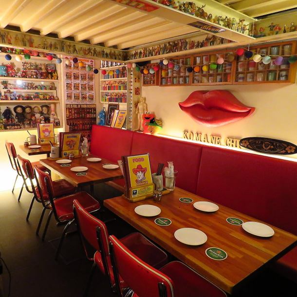 [We also have stylish table seating] Why not enjoy an American-style atmosphere with friends or loved ones? We are also confident in planning surprises for birthdays and anniversaries, so please feel free to contact us when making a reservation!