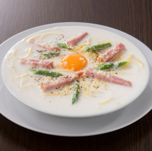 玉子とベーコンとアスパラのスープカルボナーラ【Popularity】