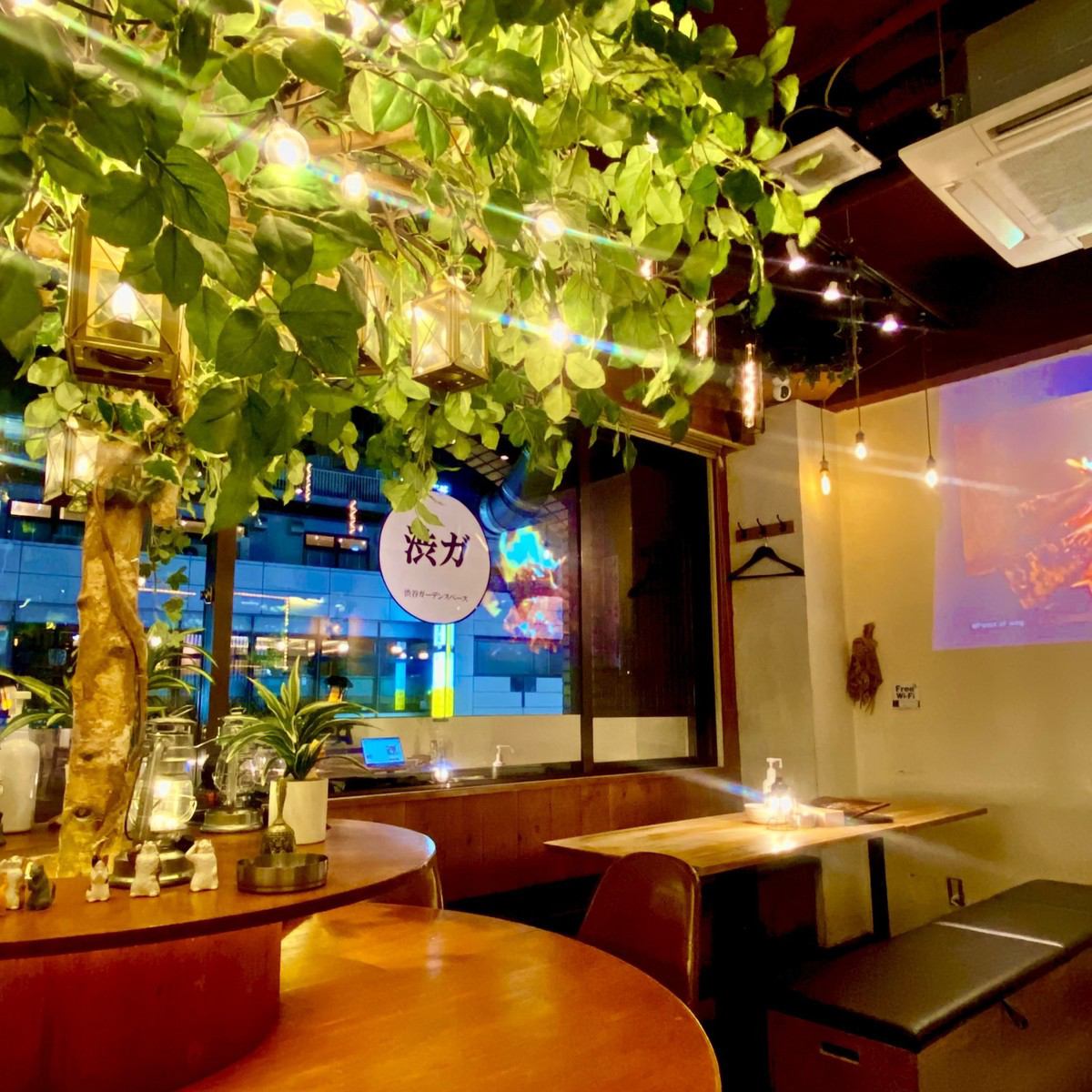 A private party near Shibuya Station! Children are also welcome! Large windows provide perfect ventilation! We accept reservations for large groups and private BBQs!